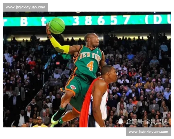 里奇哈顿与库托激战记：拳坛巨星对决的背后故事与精彩瞬间